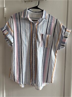 Light Blue Striped Short-Sleeve Women’s Shirt Size L